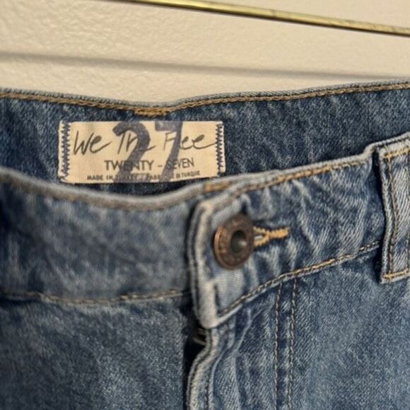 FREE PEOPLE WE THE FREE Hallie Blue Denim Distressed Mini Skirt Size 27 NWOT - Picture 4 of 11